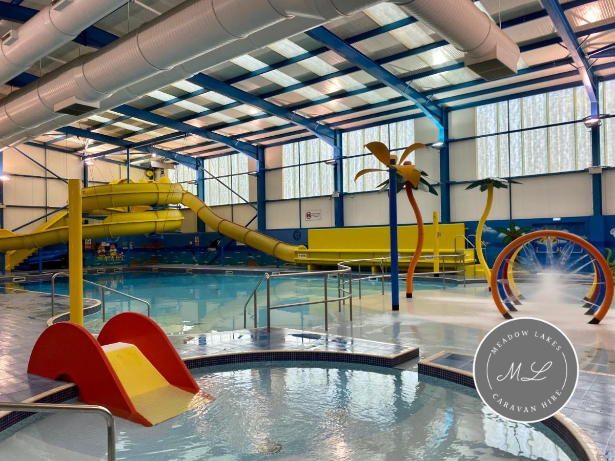 Meadow Lakes 22 - Golden Palm, Pet Friendly, Wifi, Bed Linen - Meadow Lakes Caravan & Lodge Hire سكيغنيس المظهر الخارجي الصورة